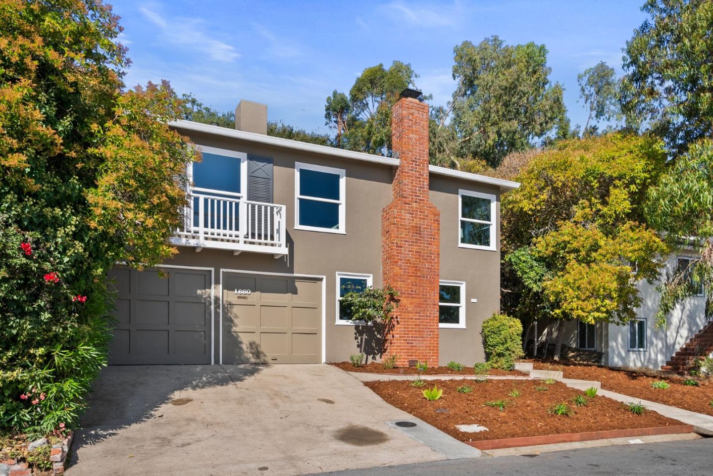 Detail Gallery Image 1 of 1 For 1660 Hull Dr, San Carlos,  CA 94070 - 3 Beds | 1/1 Baths