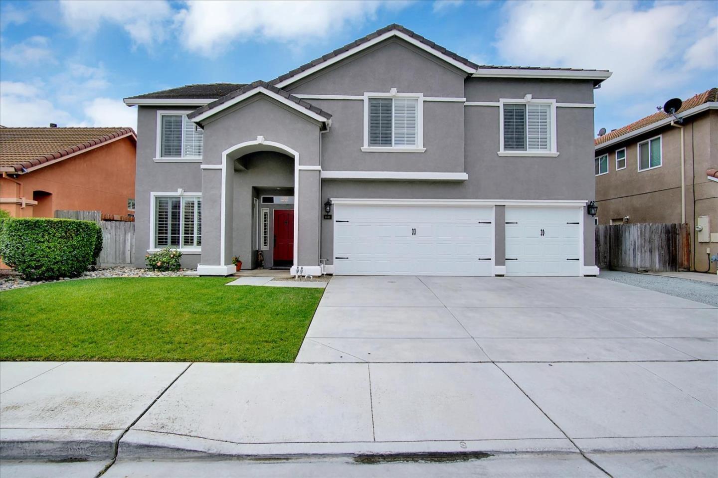 Photo of 1441 Panorama Dr in Hollister, CA