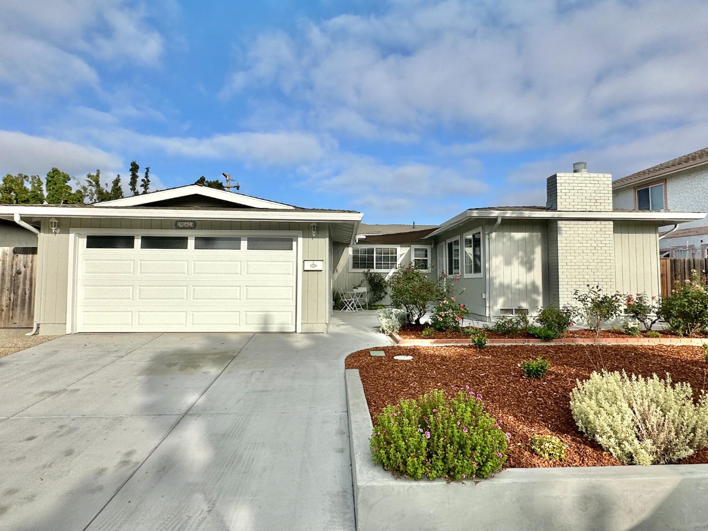 Detail Gallery Image 1 of 1 For 963 Planetree Pl, Sunnyvale,  CA 94086 - 4 Beds | 2/1 Baths