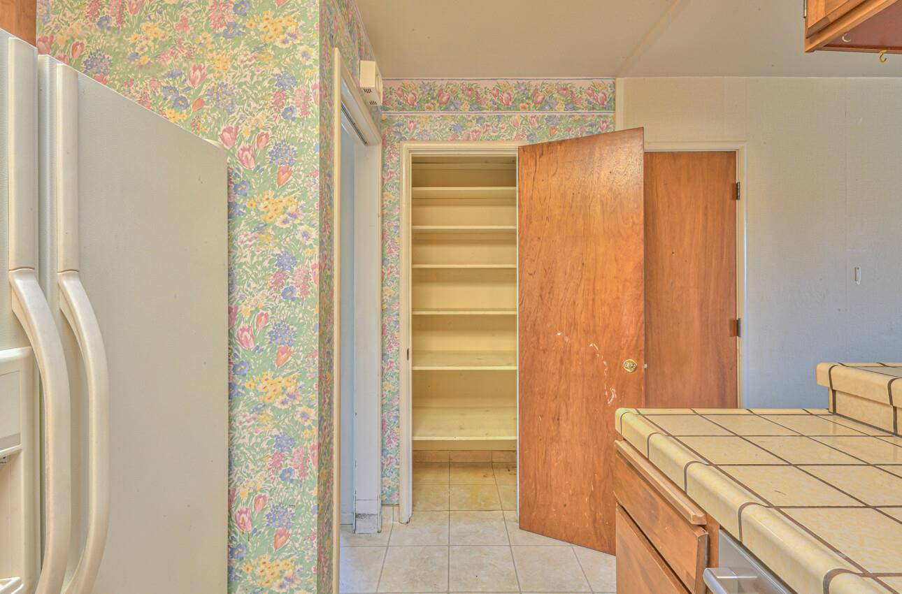 Detail Gallery Image 11 of 31 For 763 Lemos Ave, Salinas,  CA 93901 - 3 Beds | 2/1 Baths