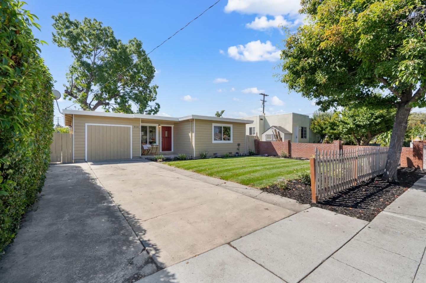 Detail Gallery Image 1 of 1 For 310 Terminal Ave, Menlo Park,  CA 94025 - 4 Beds | 2 Baths