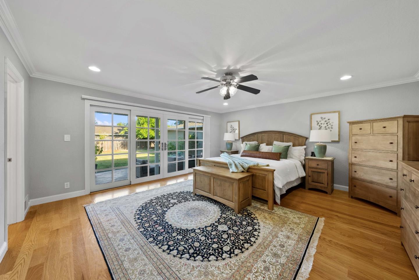 Detail Gallery Image 11 of 27 For 13002 Ten Oak Way, Saratoga,  CA 95070 - 4 Beds | 2/1 Baths