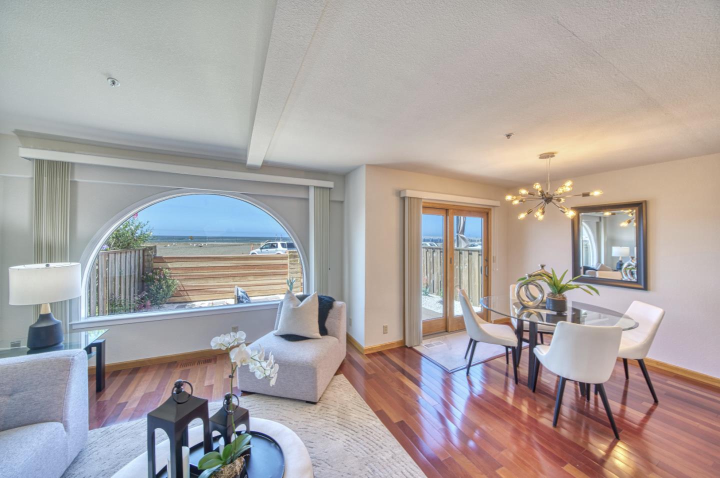 Detail Gallery Image 1 of 1 For 2332 Beach Blvd, Pacifica,  CA 94044 - 3 Beds | 2/1 Baths