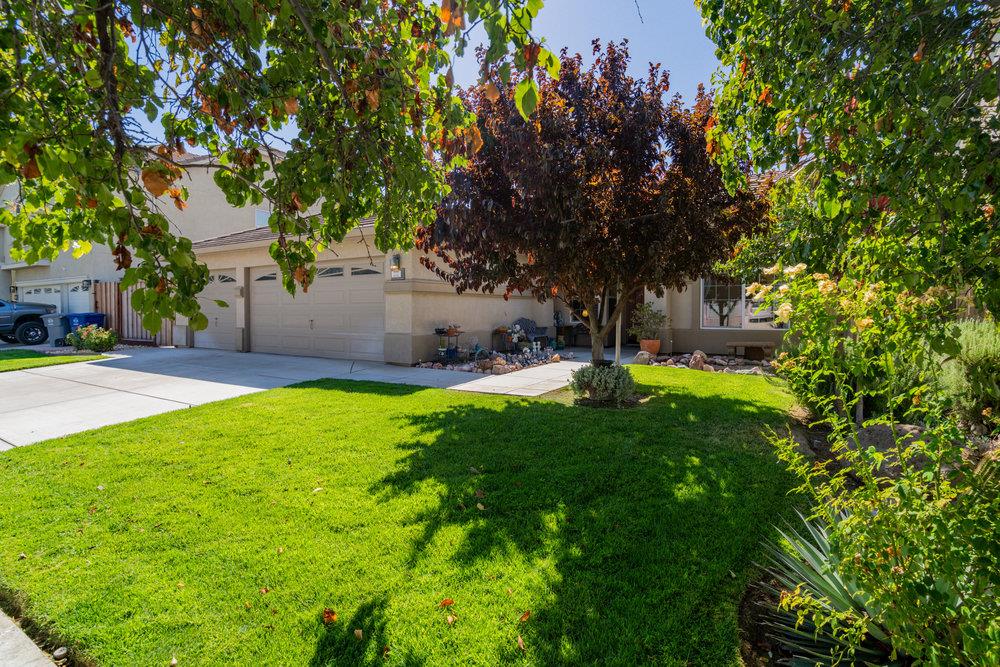 Detail Gallery Image 4 of 55 For 777 Tamarack Way, Los Banos,  CA 93635 - 4 Beds | 2 Baths
