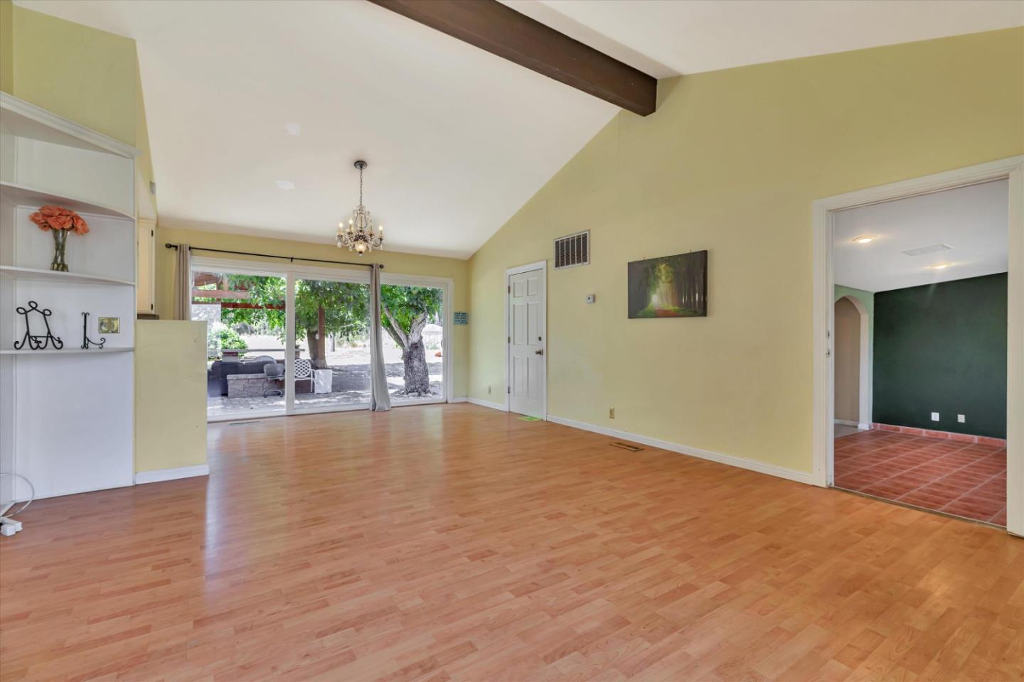 Detail Gallery Image 14 of 92 For 8415 Marcella Ave, Gilroy,  CA 95020 - 4 Beds | 3 Baths