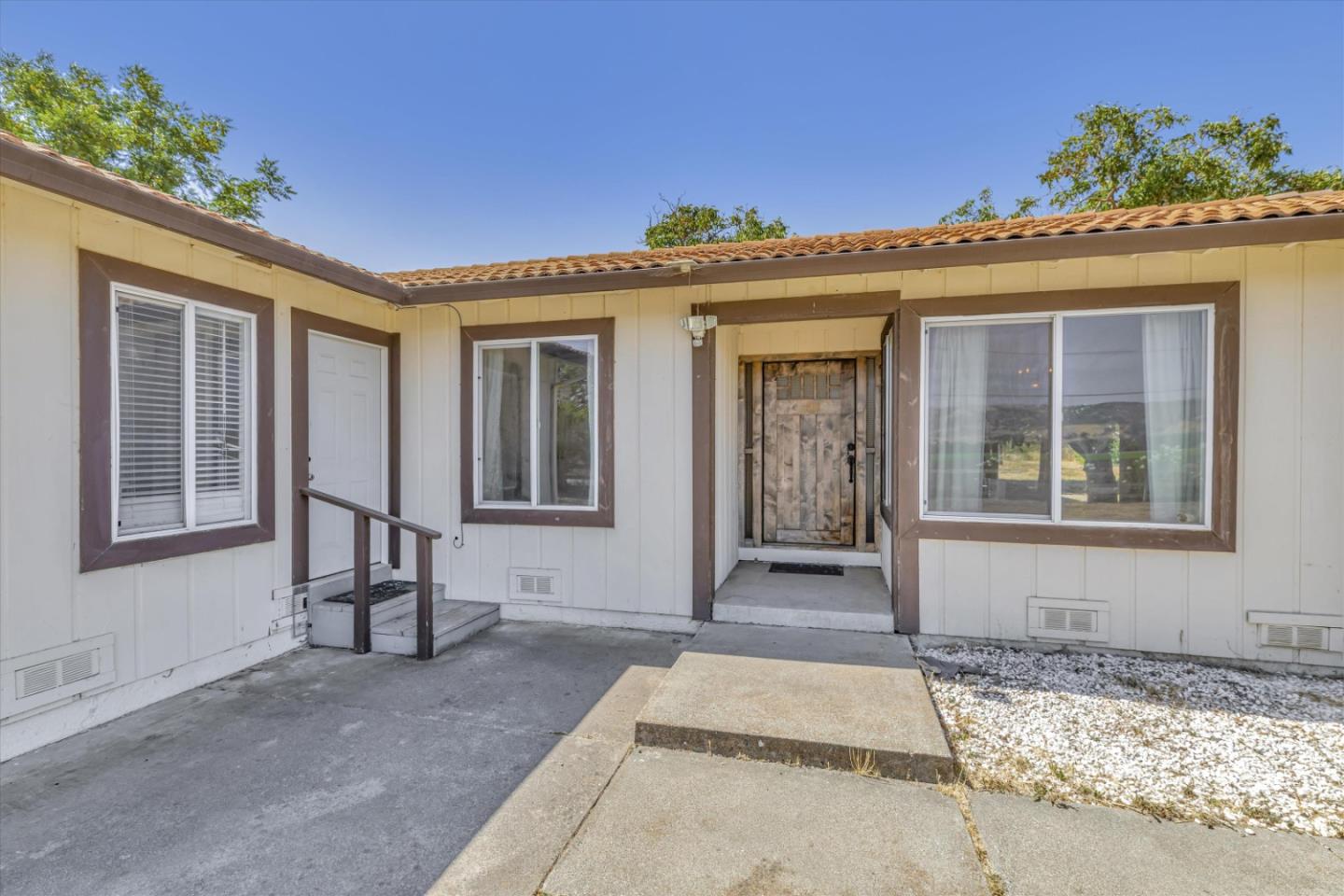 Detail Gallery Image 8 of 92 For 8415 Marcella Ave, Gilroy,  CA 95020 - 4 Beds | 3 Baths