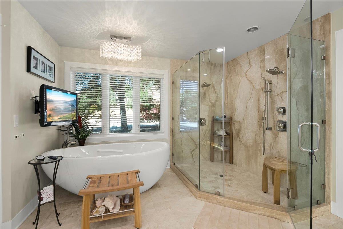 Detail Gallery Image 35 of 85 For 17020 Los Cerritos, Los Gatos,  CA 95030 - 5 Beds | 4/1 Baths