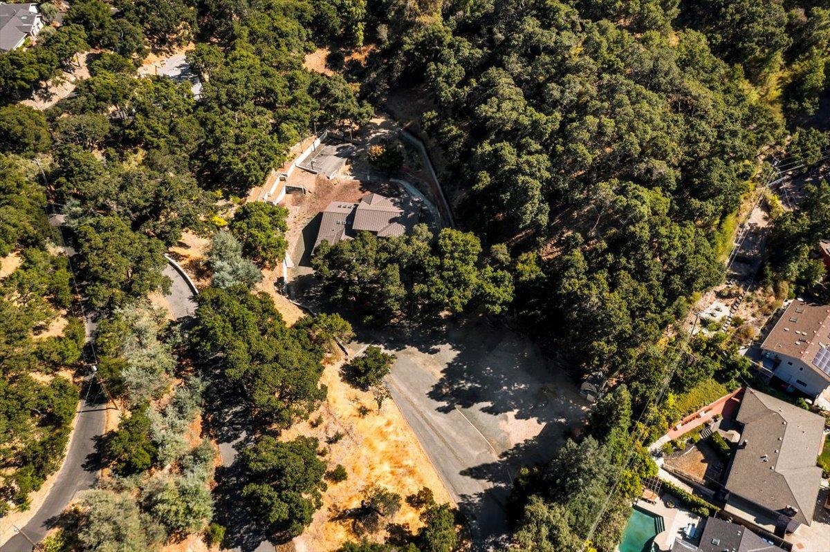 Detail Gallery Image 68 of 85 For 17020 Los Cerritos, Los Gatos,  CA 95030 - 5 Beds | 4/1 Baths