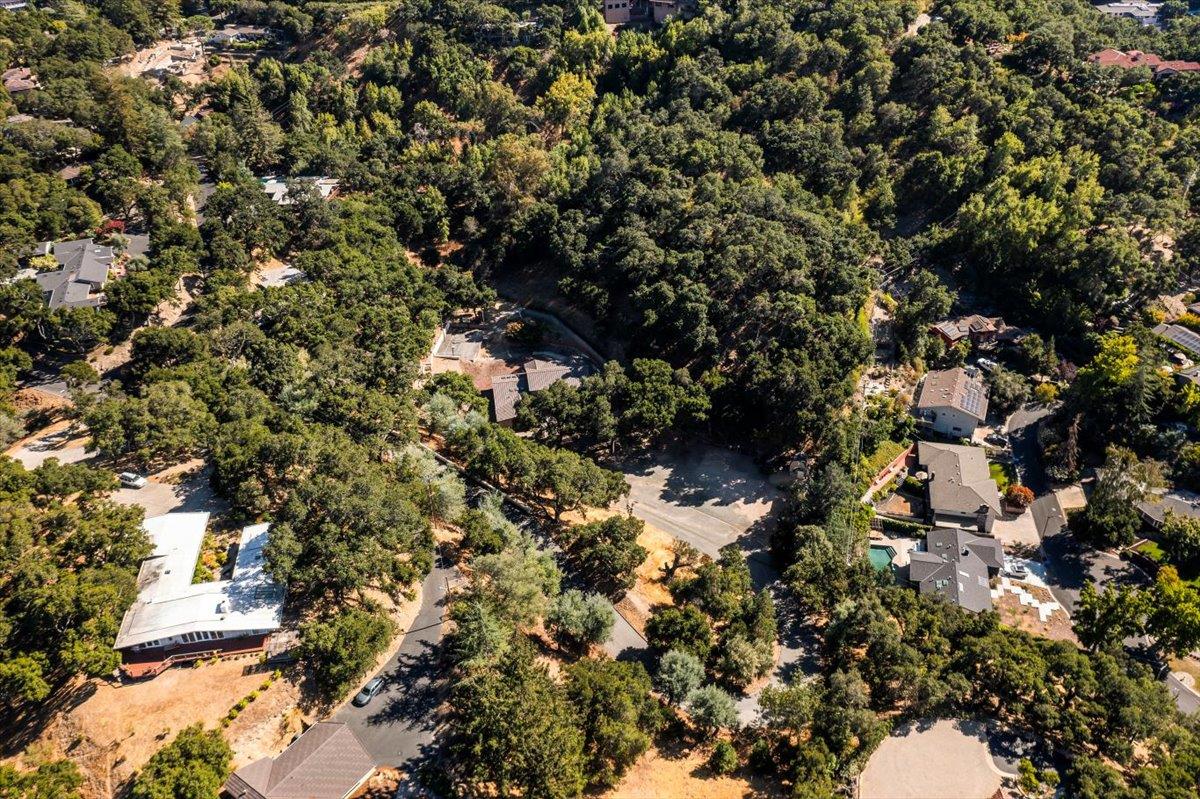 Detail Gallery Image 70 of 85 For 17020 Los Cerritos, Los Gatos,  CA 95030 - 5 Beds | 4/1 Baths
