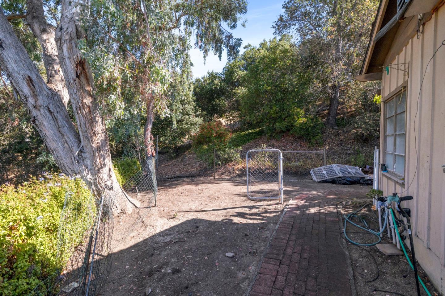 Detail Gallery Image 21 of 24 For 15975 Shannon Rd, Los Gatos,  CA 95032 - 4 Beds | 2 Baths