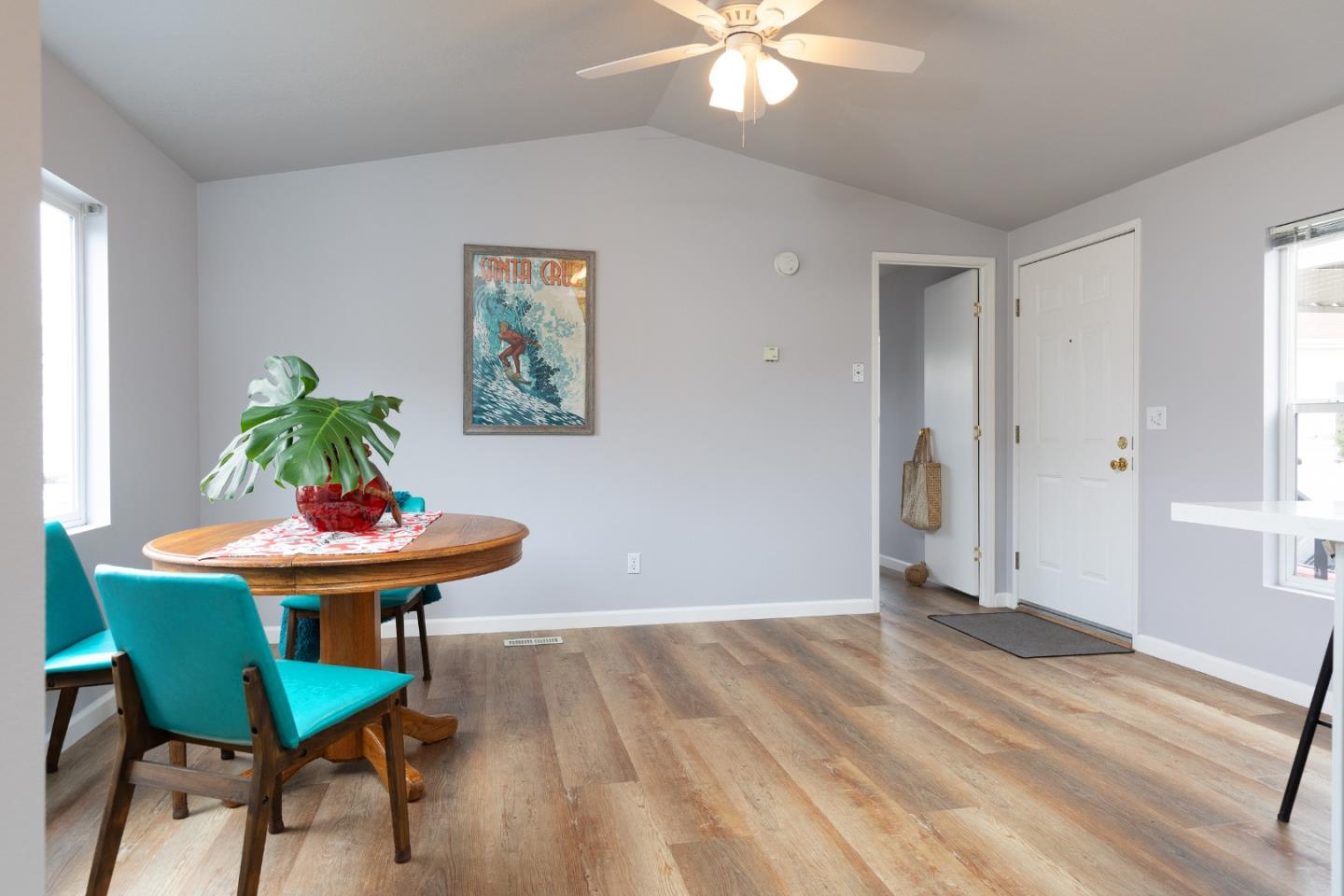 Detail Gallery Image 5 of 25 For 1255 38th Ave #15,  Santa Cruz,  CA 95062 - 3 Beds | 2 Baths