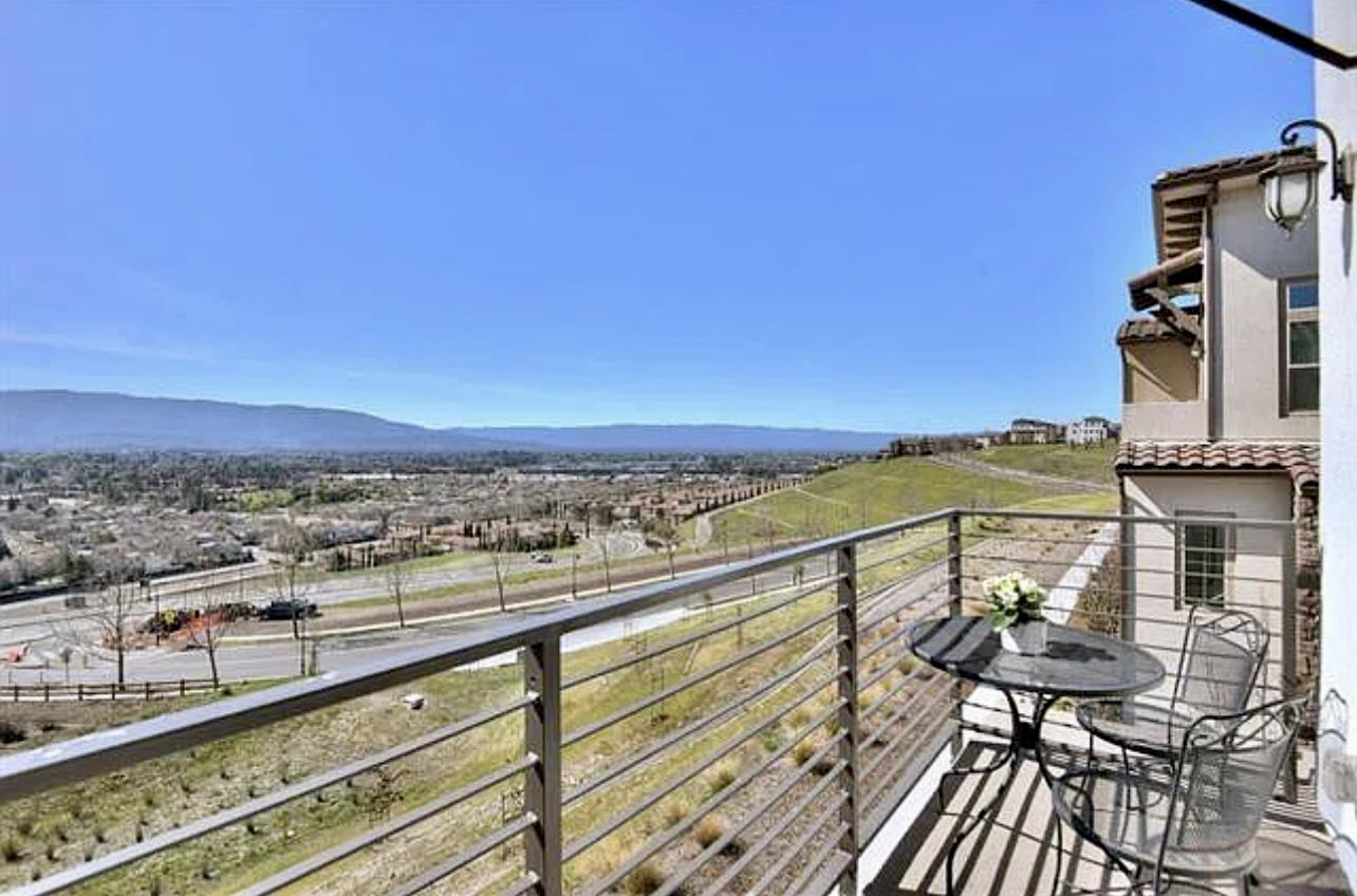 Detail Gallery Image 1 of 1 For 3089 Valley of Hearts Delight Pl #5,  San Jose,  CA 95136 - 2 Beds | 2 Baths