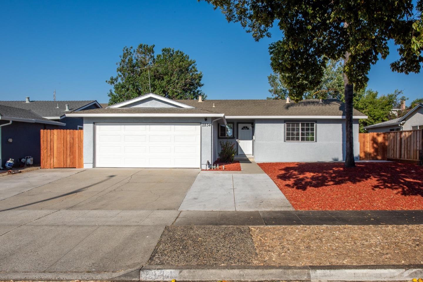 Detail Gallery Image 1 of 1 For 2834 Burdick Way, San Jose,  CA 95148 - 3 Beds | 2 Baths