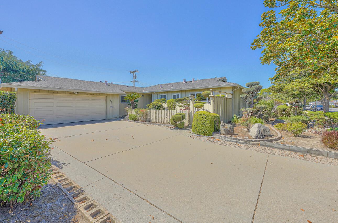 Detail Gallery Image 1 of 1 For 124 San Jose St, Salinas,  CA 93901 - 3 Beds | 2/1 Baths