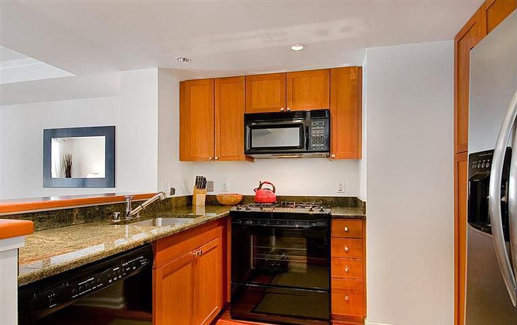 Detail Gallery Image 1 of 1 For 400 Beale St #1110,  San Francisco,  CA 94105 - 1 Beds | 0 Baths