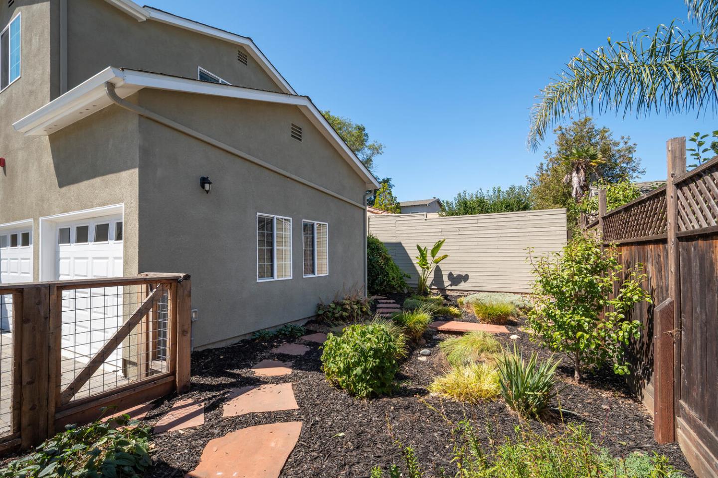Detail Gallery Image 25 of 26 For 1747 Ivy St, San Mateo,  CA 94402 - 2 Beds | 2 Baths