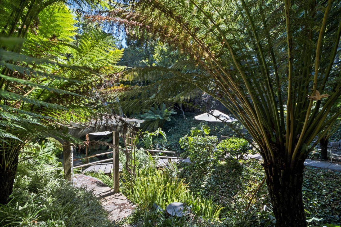 Detail Gallery Image 26 of 40 For 35 Pasatiempo Dr, Santa Cruz,  CA 95060 - 3 Beds | 2/1 Baths