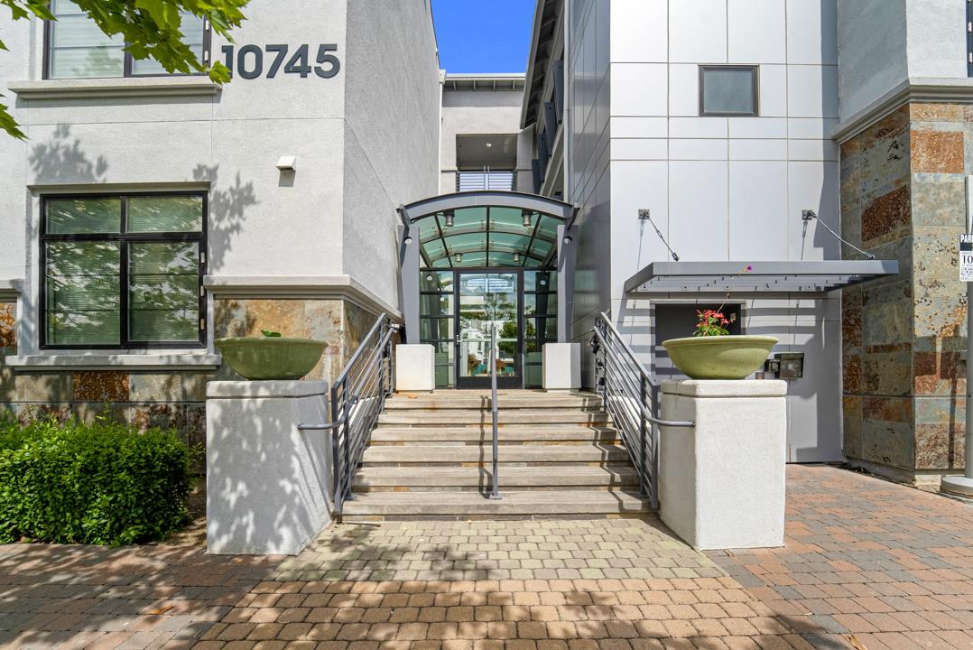 Detail Gallery Image 1 of 1 For 10745 N De Anza Blvd #307,  Cupertino,  CA 95014 - 2 Beds | 1/1 Baths