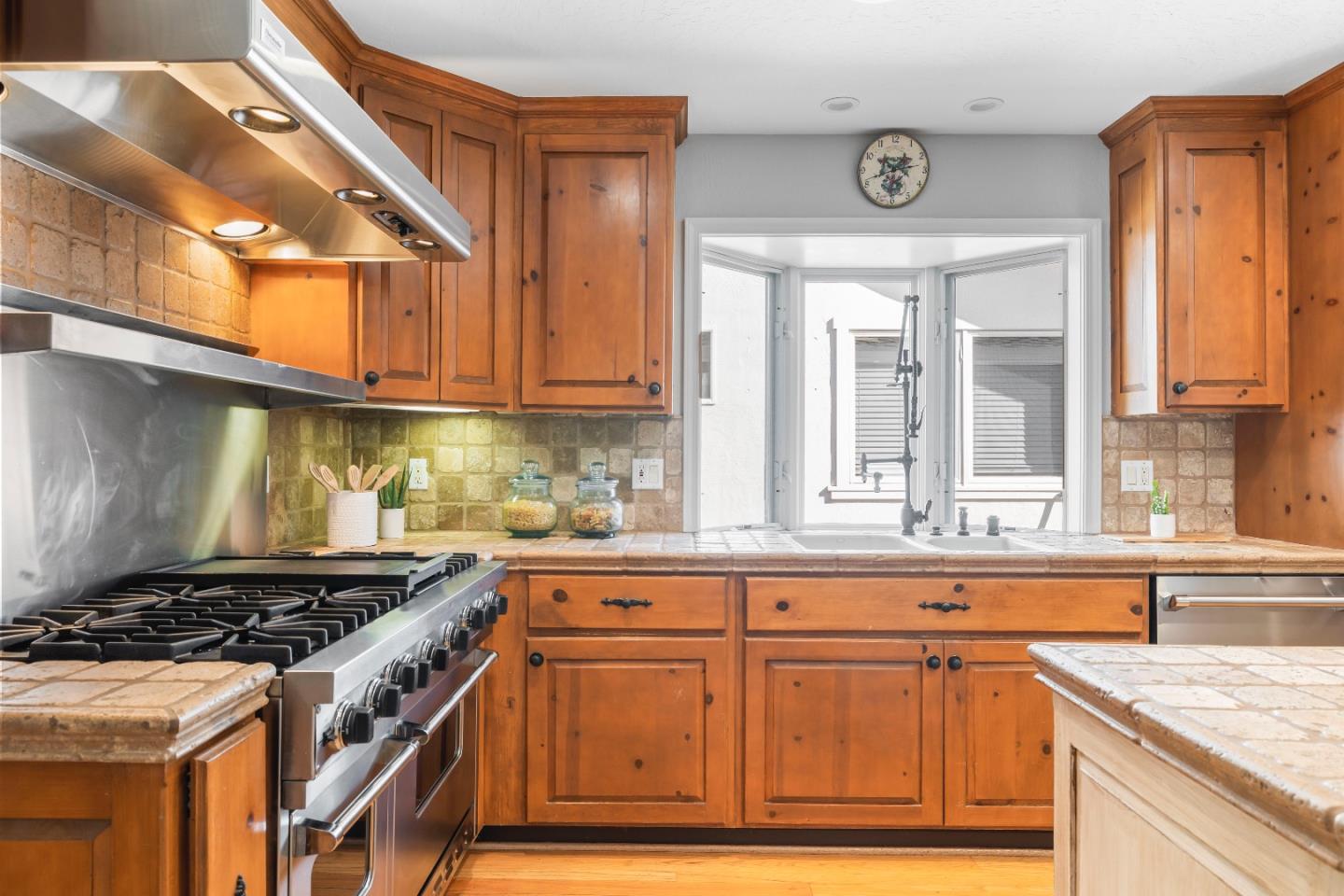 Detail Gallery Image 12 of 49 For 337 Johnson Ave, Los Gatos,  CA 95030 - 3 Beds | 2/1 Baths