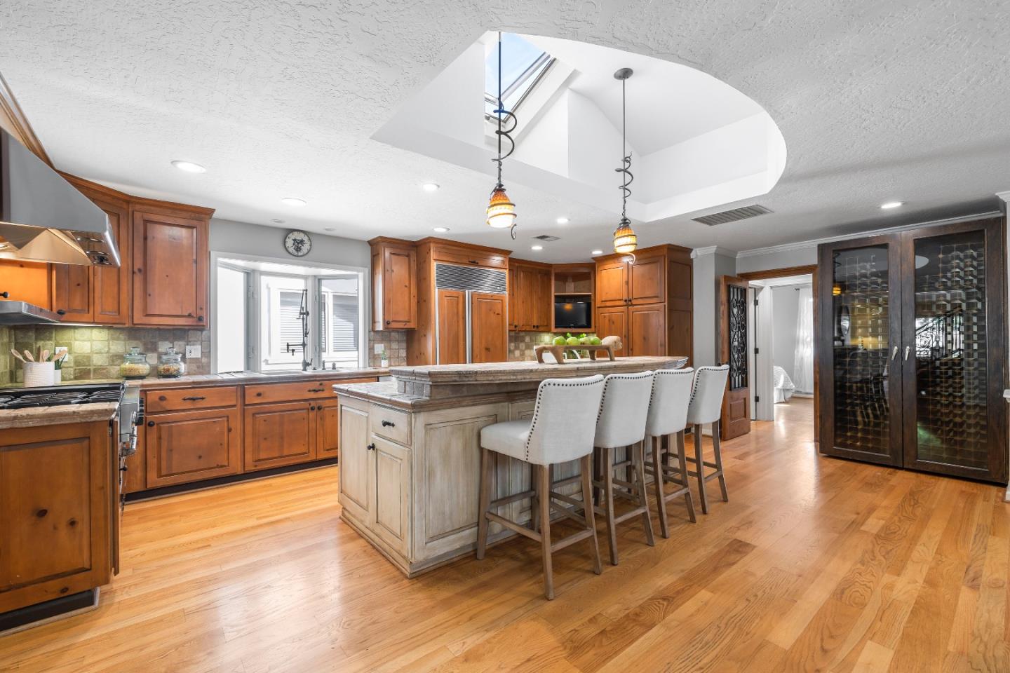 Detail Gallery Image 9 of 49 For 337 Johnson Ave, Los Gatos,  CA 95030 - 3 Beds | 2/1 Baths