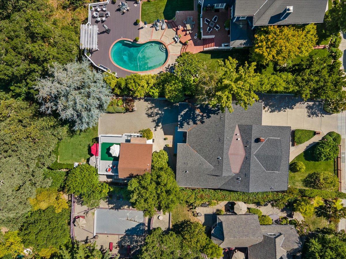 Detail Gallery Image 17 of 70 For 67 Alpine Ave, Los Gatos,  CA 95030 - 4 Beds | 3/1 Baths
