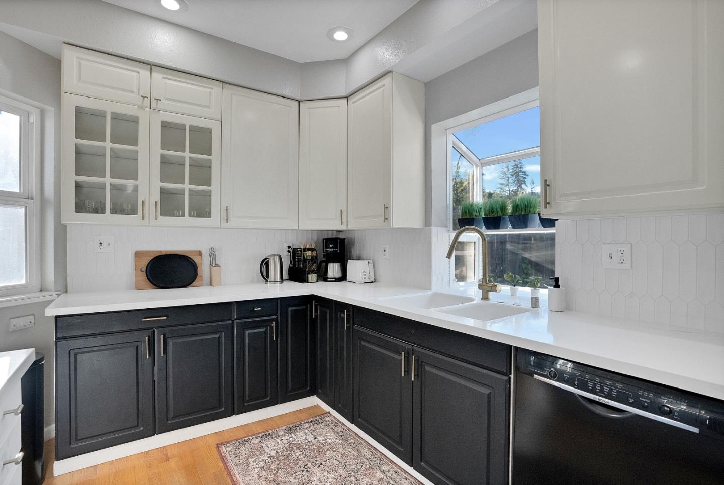 Detail Gallery Image 12 of 35 For 21507 Betty Ann Ct, Los Gatos,  CA 95033 - 3 Beds | 2/1 Baths