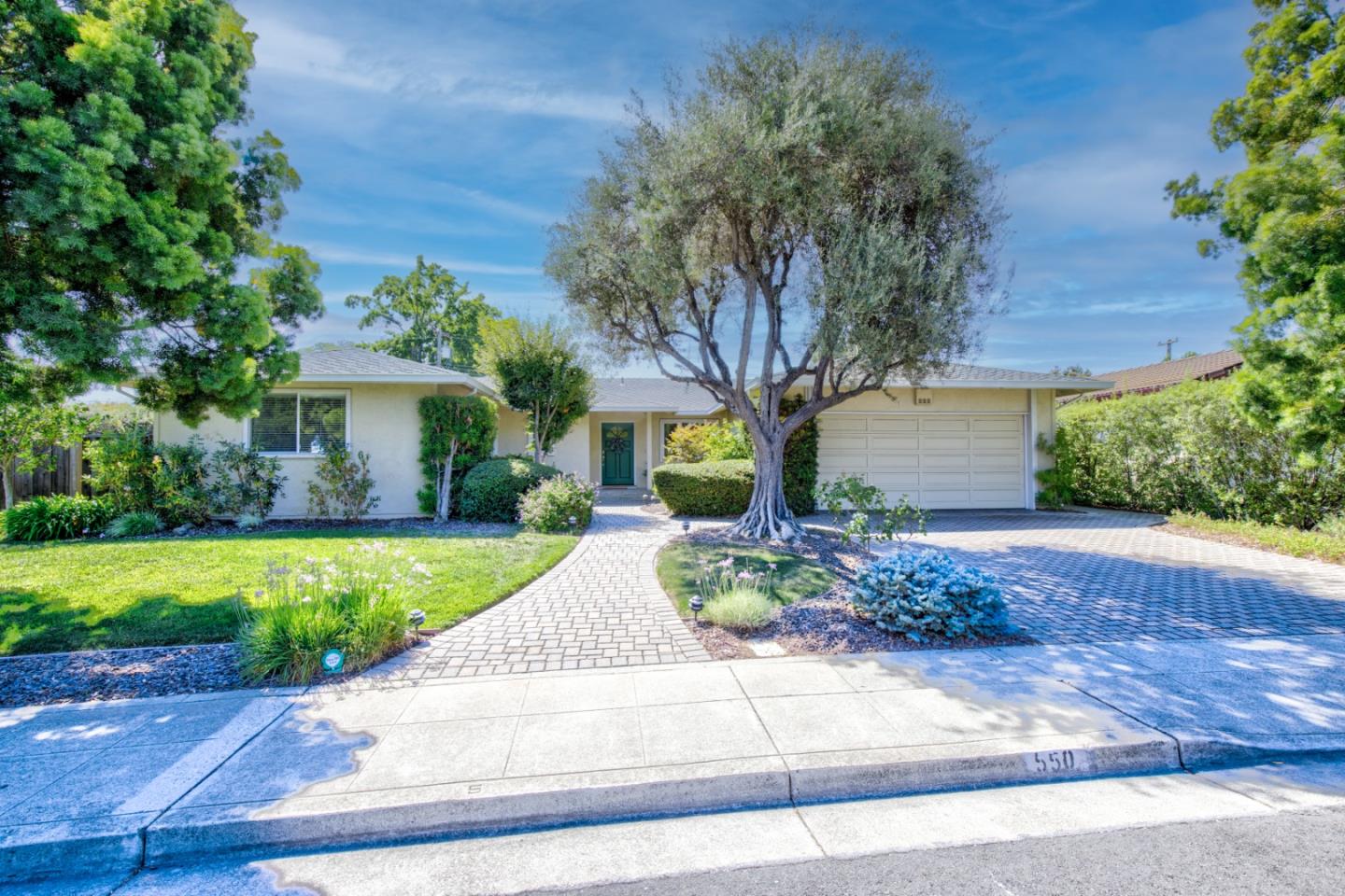 Detail Gallery Image 1 of 1 For 550 Fort Laramie Dr, Sunnyvale,  CA 94087 - 4 Beds | 2/1 Baths