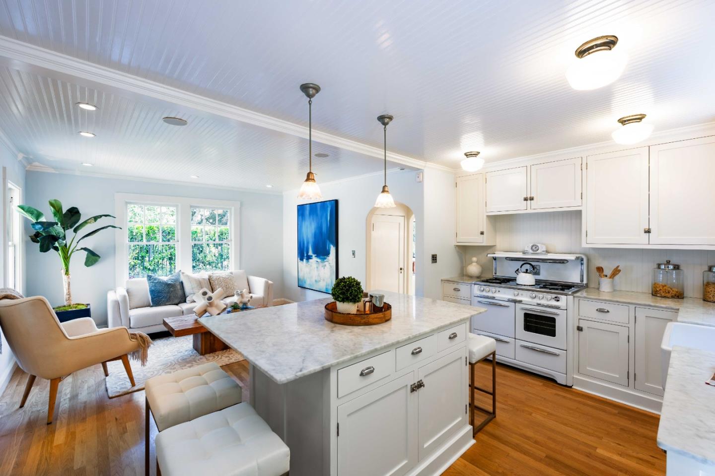 Detail Gallery Image 9 of 23 For 881 Lytton Ave, Palo Alto,  CA 94301 - 3 Beds | 2/1 Baths