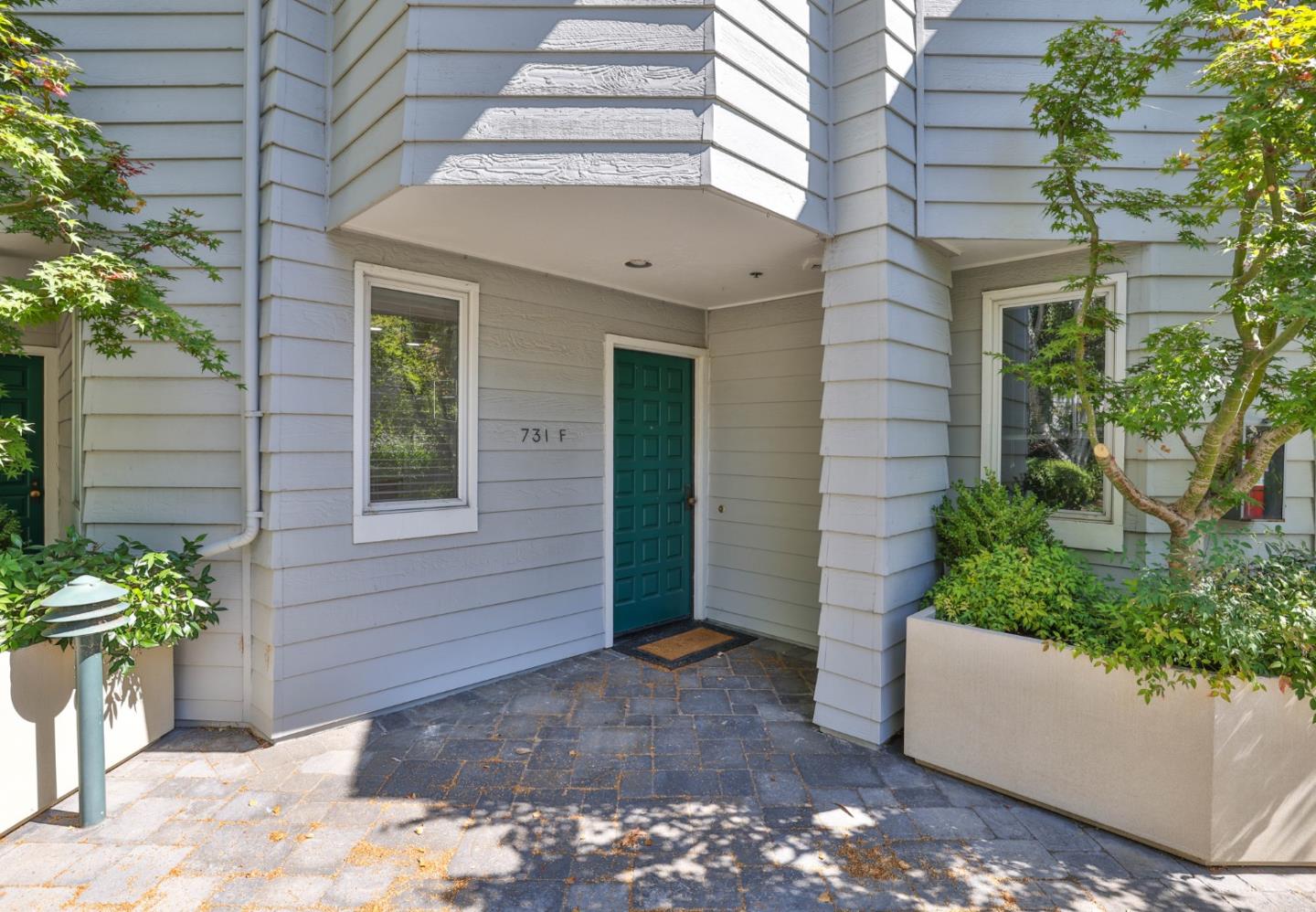 Detail Gallery Image 1 of 1 For 731 Loma Verde Ave #F,  Palo Alto,  CA 94303 - 2 Beds | 2/1 Baths
