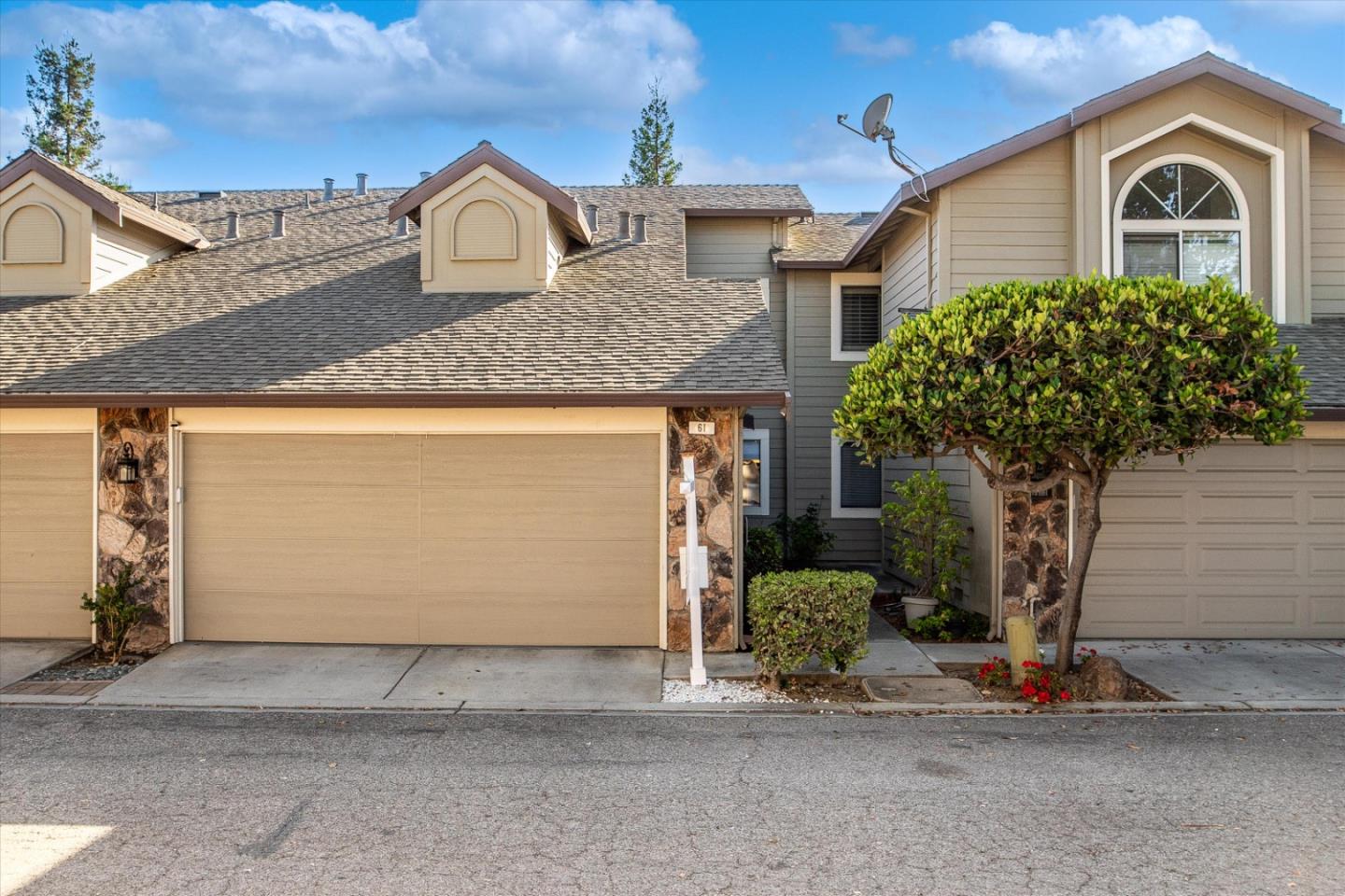 Detail Gallery Image 1 of 1 For 61 Deer Run Cir, San Jose,  CA 95136 - 2 Beds | 2/1 Baths