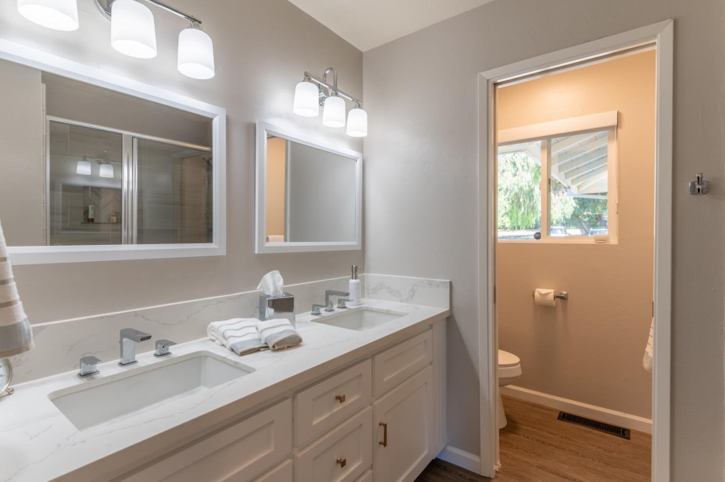 Detail Gallery Image 11 of 32 For 2 Laguna Robles, Carmel Valley,  CA 93924 - 2 Beds | 2 Baths