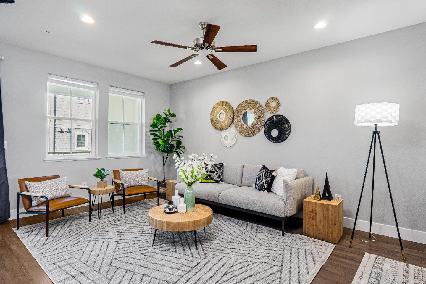Detail Gallery Image 8 of 38 For 513 Sardinia Ter, Sunnyvale,  CA 94089 - 3 Beds | 3/1 Baths