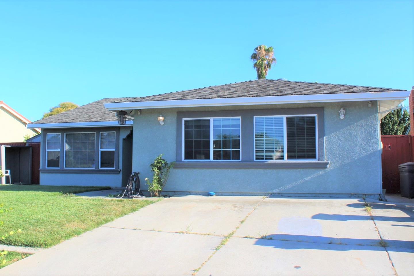 Detail Gallery Image 1 of 1 For 2372 Pentland Way, San Jose,  CA 95148 - 3 Beds | 2 Baths