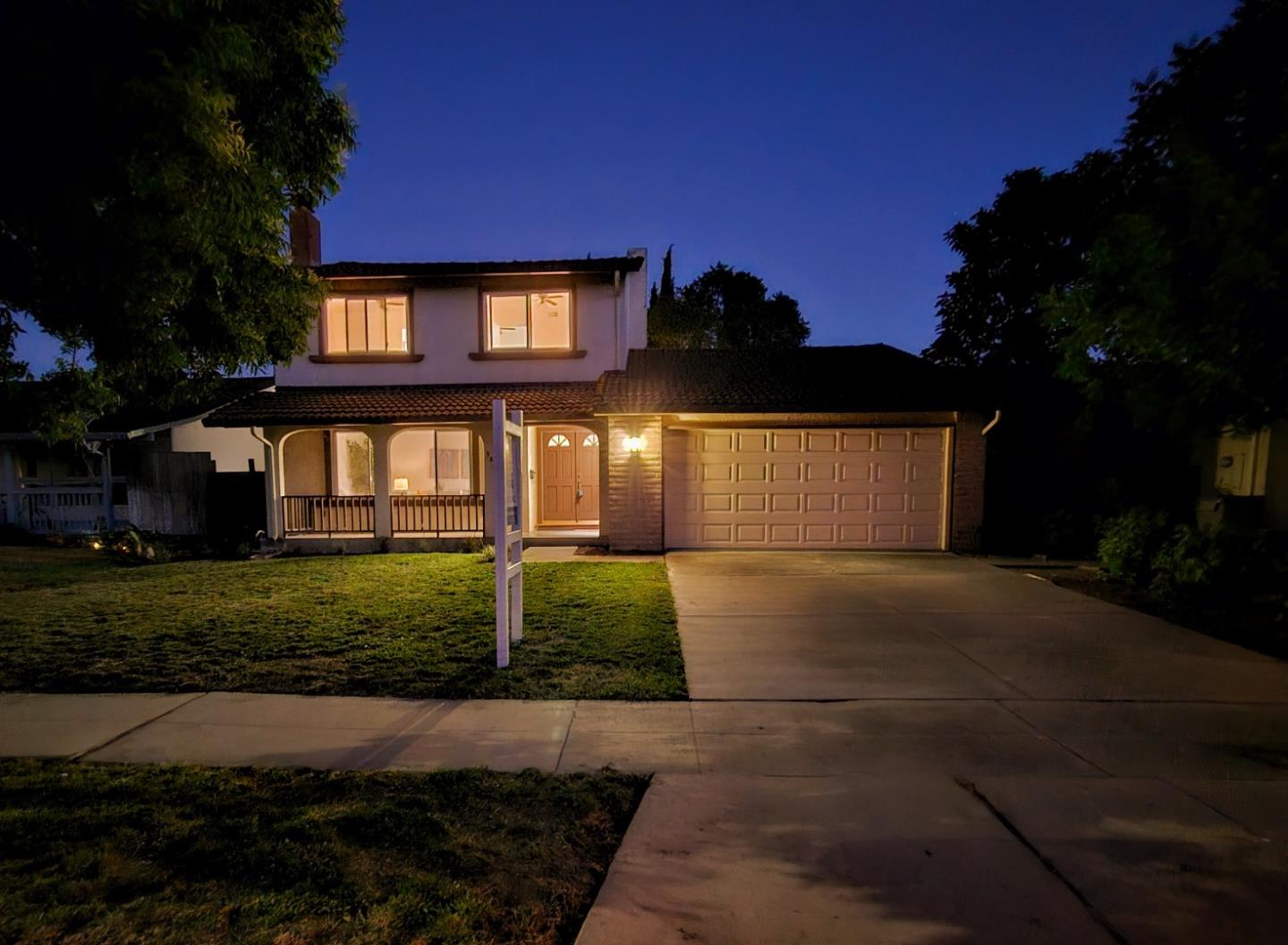 Detail Gallery Image 1 of 1 For 384 Springpark Cir, San Jose,  CA 95136 - 4 Beds | 3 Baths