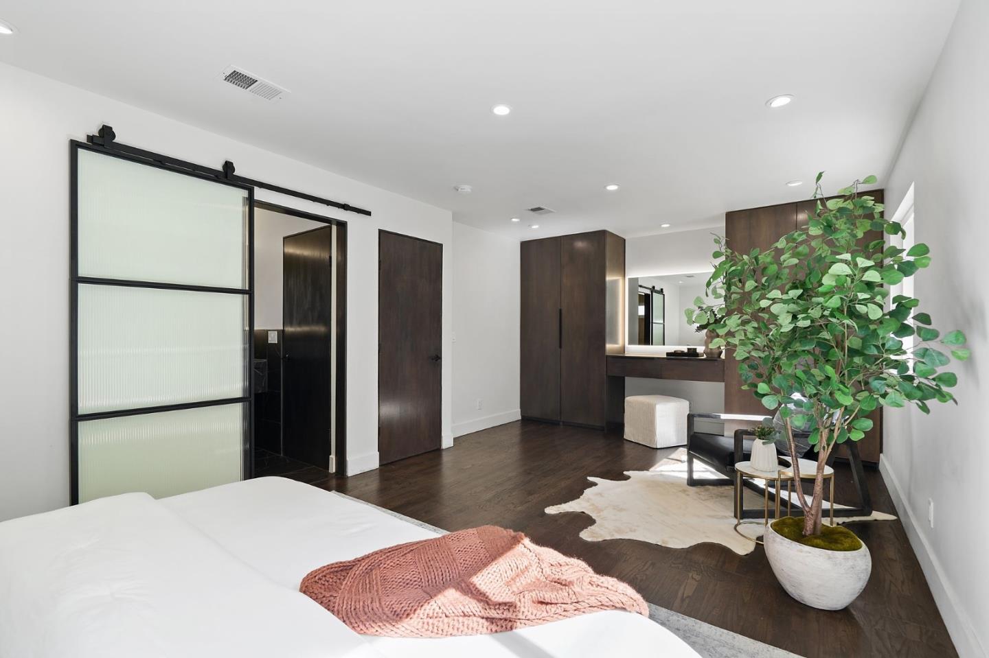 Detail Gallery Image 20 of 47 For 3301 Geoffrey Dr, San Bruno,  CA 94066 - 2 Beds | 2 Baths