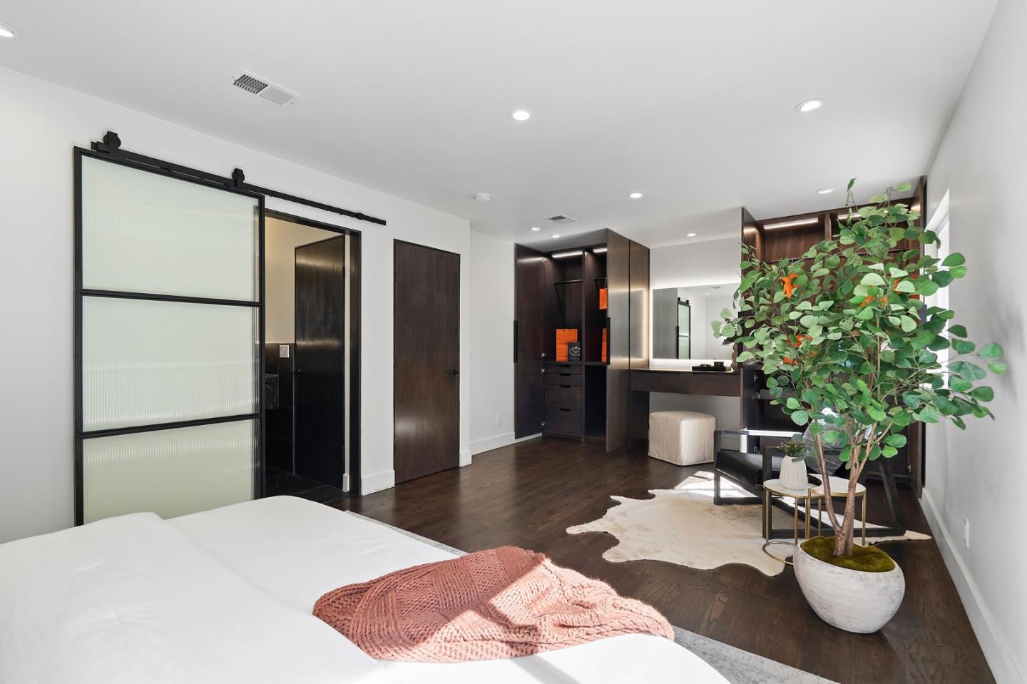 Detail Gallery Image 21 of 47 For 3301 Geoffrey Dr, San Bruno,  CA 94066 - 2 Beds | 2 Baths