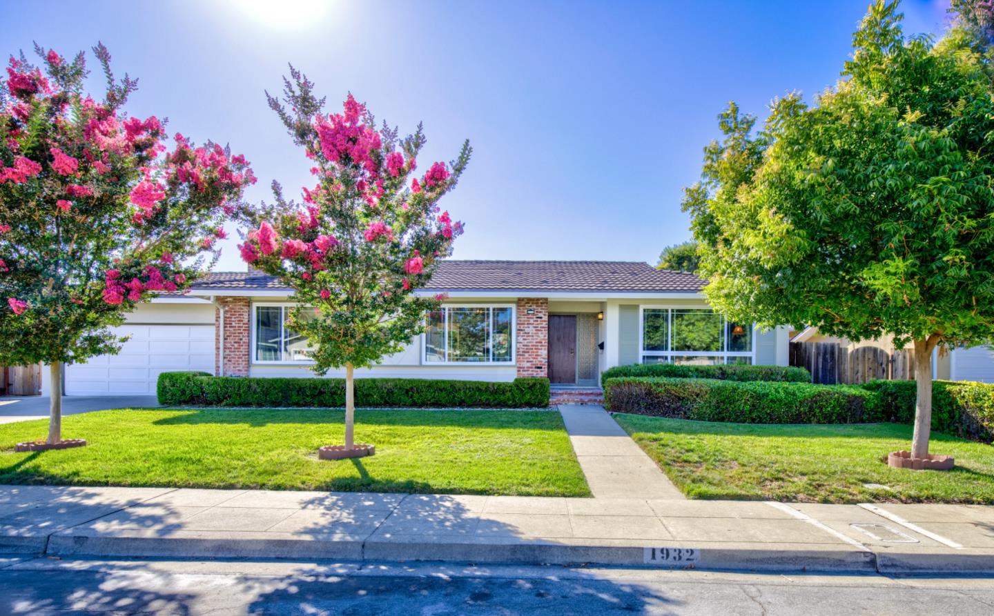 Detail Gallery Image 1 of 1 For 1932 Adams Ct, Mountain View,  CA 94040 - 5 Beds | 3 Baths