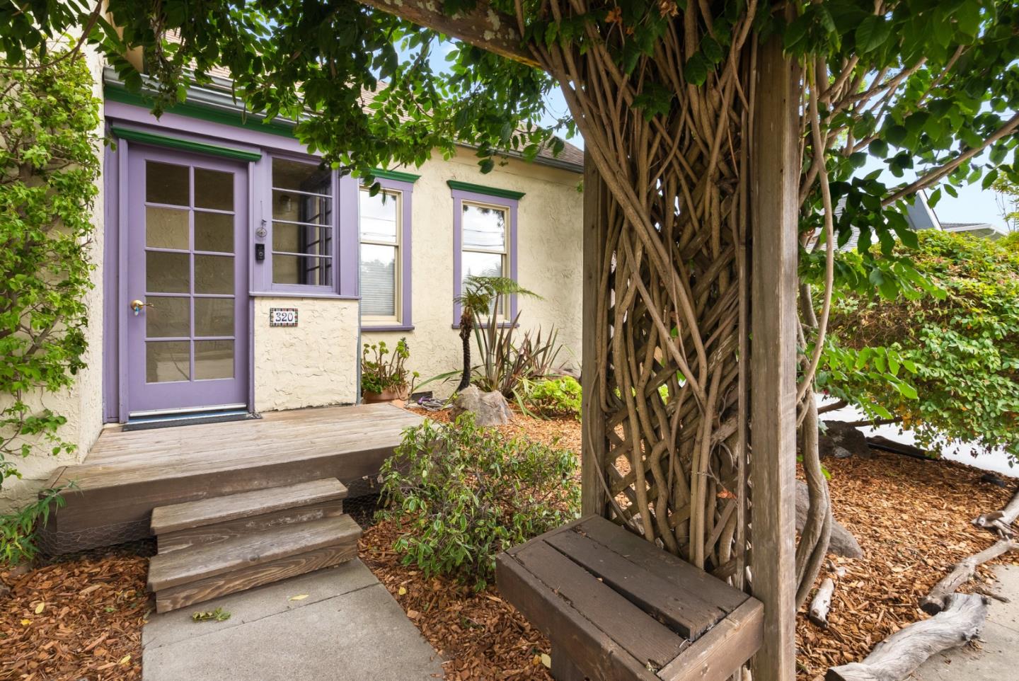 Detail Gallery Image 1 of 1 For 320 Caledonia St, Santa Cruz,  CA 95062 - 2 Beds | 1/1 Baths