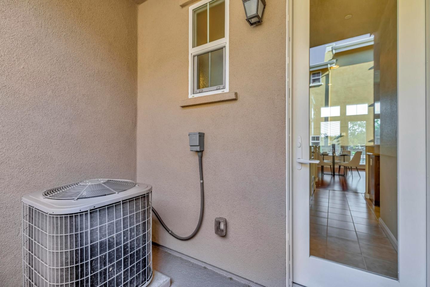 Detail Gallery Image 32 of 42 For 1485 W San Carlos St, San Jose,  CA 95126 - 3 Beds | 2 Baths
