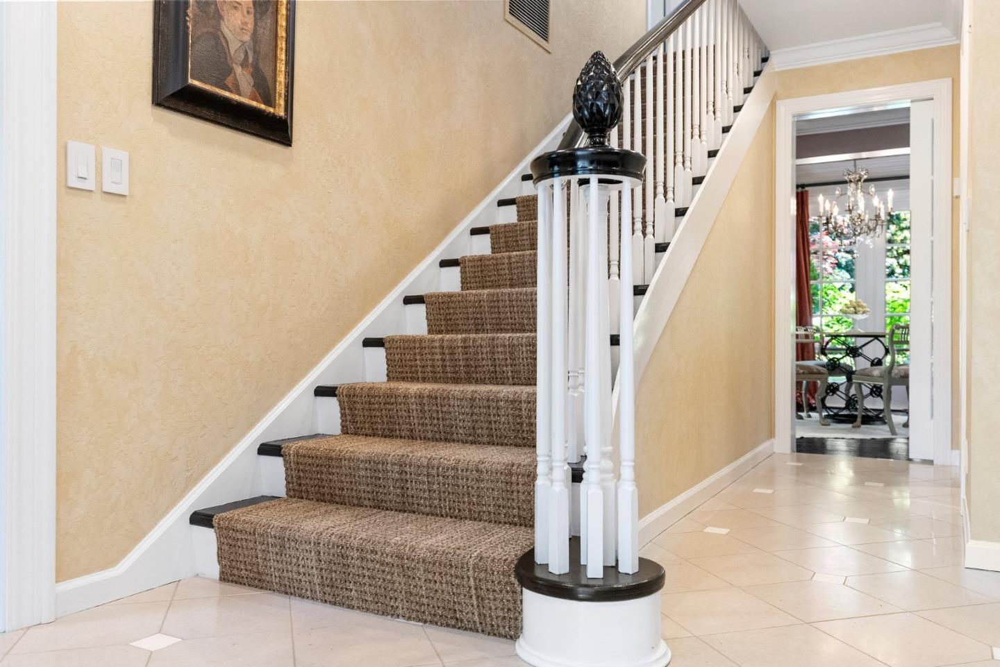 Detail Gallery Image 10 of 59 For 2 Brooktree Ln, Santa Cruz,  CA 95060 - 4 Beds | 2/1 Baths