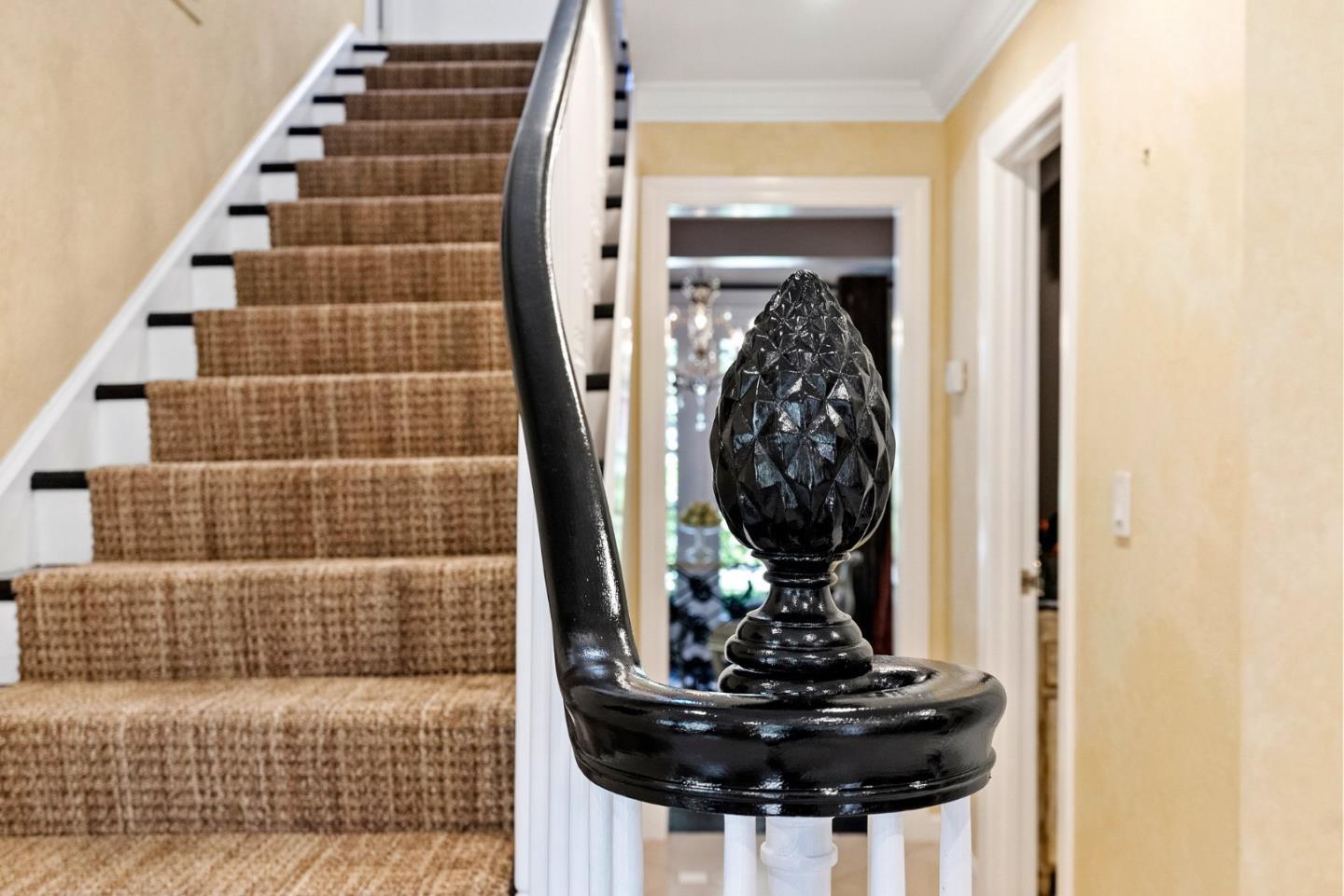 Detail Gallery Image 34 of 59 For 2 Brooktree Ln, Santa Cruz,  CA 95060 - 4 Beds | 2/1 Baths