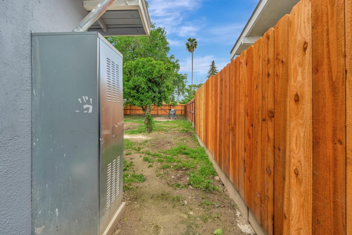 Detail Gallery Image 17 of 17 For 129 Sunset Blvd, Modesto,  CA 95351 - 2 Beds | 1 Baths