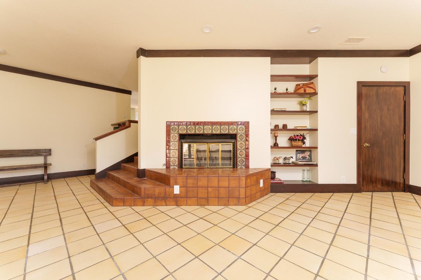 Detail Gallery Image 16 of 45 For 15921 Toro Hills Ave, Salinas,  CA 93908 - 3 Beds | 2/1 Baths