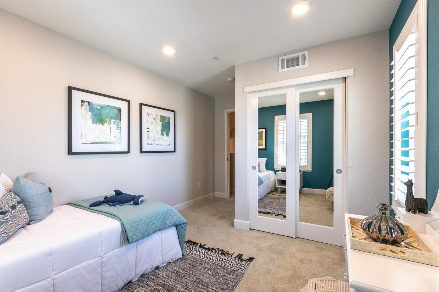 Detail Gallery Image 28 of 43 For 8 Rosebud Ct, Daly City,  CA 94014 - 2 Beds | 2/1 Baths