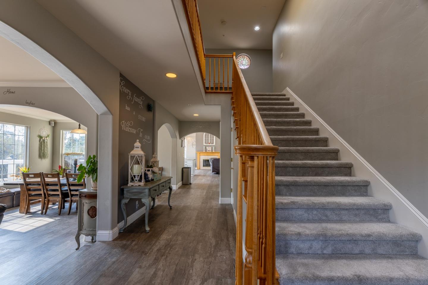 Detail Gallery Image 7 of 42 For 8734 Woodland Heights Ln, Salinas,  CA 93907 - 4 Beds | 3/1 Baths