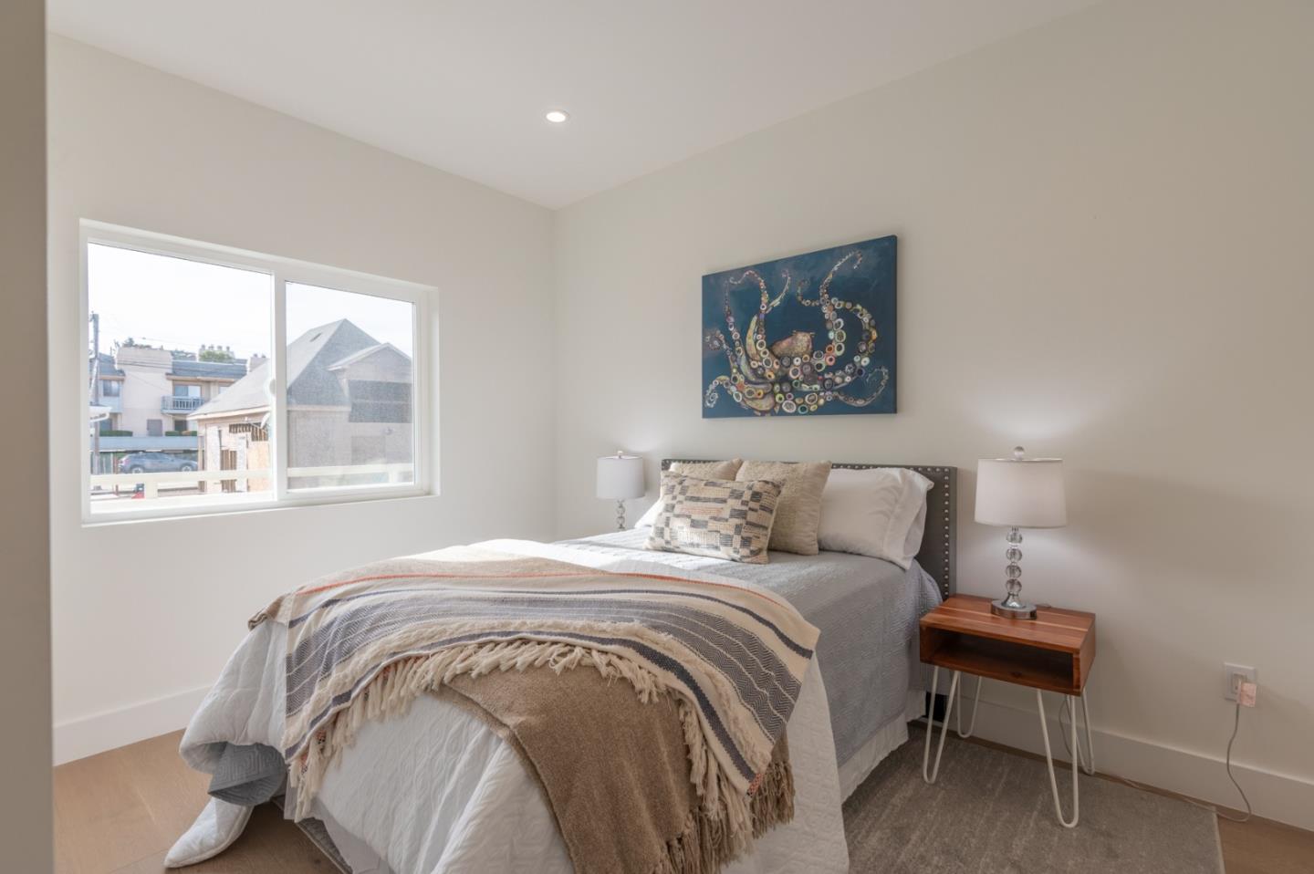 Detail Gallery Image 6 of 15 For 457 Wave St #3,  Monterey,  CA 93940 - 3 Beds | 2 Baths