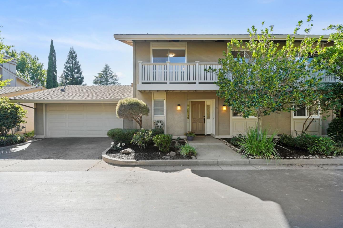 Detail Gallery Image 1 of 1 For 15400 Winchester Blvd #11,  Los Gatos,  CA 95030 - 3 Beds | 2/1 Baths