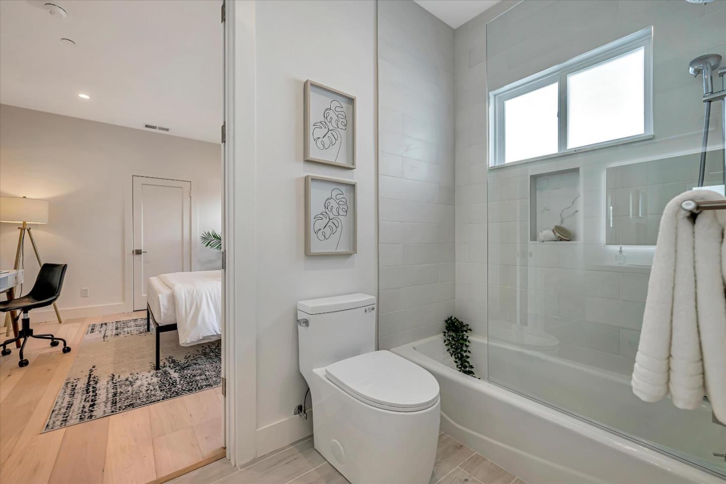 Detail Gallery Image 32 of 37 For 647 28th Ave, San Mateo,  CA 94403 - 4 Beds | 3 Baths