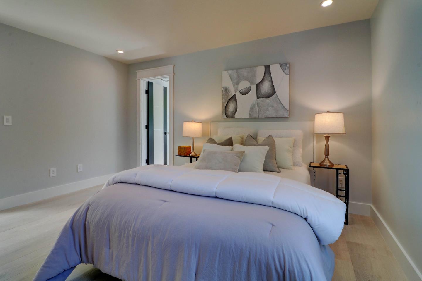 Detail Gallery Image 27 of 54 For 307 Avila Rd, San Mateo,  CA 94402 - 4 Beds | 4 Baths