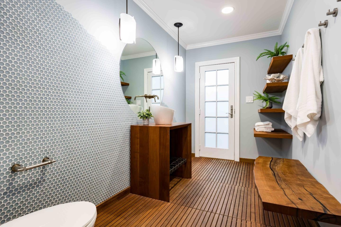 Detail Gallery Image 19 of 41 For 6 Sargent Ln, Atherton,  CA 94027 - 7 Beds | 5/2 Baths